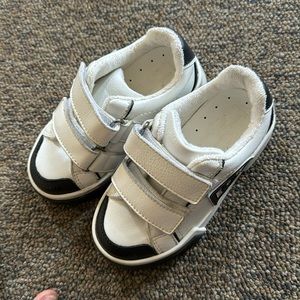 Dolce & Gabbana Toddler Shoes Size Us8, Worn Twice